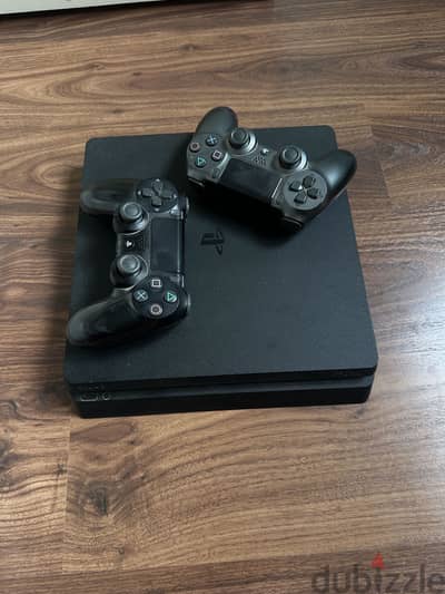 Playstation 4 slim in a very good condition