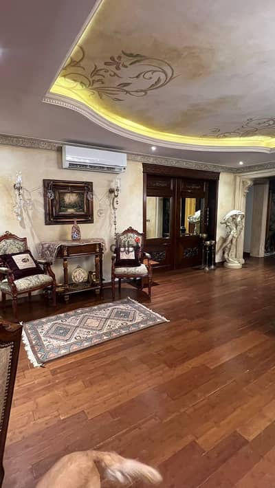 For sale in Al Rehab, a 280m² apartment with an 80m² garden in Phase 5, super deluxe finishing, 4 bedrooms + 4 bathrooms