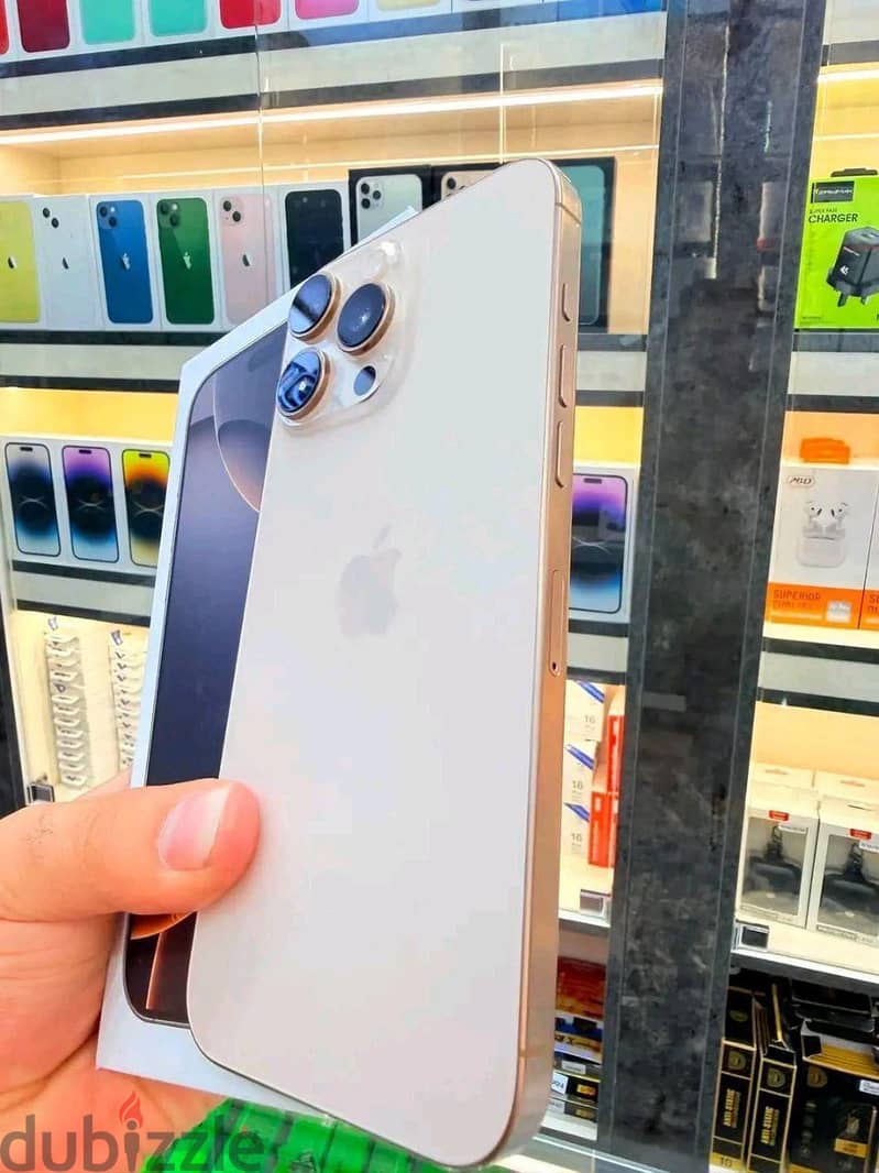 Apple - iPhone 16 Pro Max 1