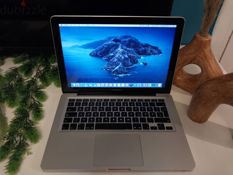 MacBook Pro (13-inch, Mid 2012) 1