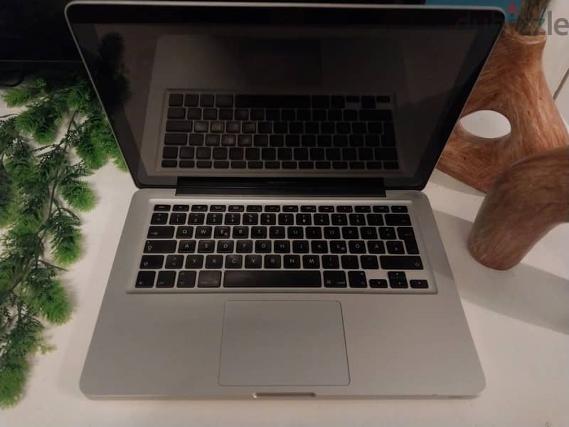 MacBook Pro (13-inch, Mid 2012) 2
