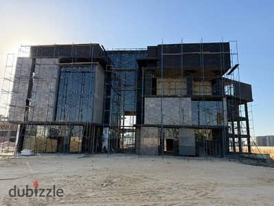 Clinic for sale at the Ever West project in 6th of October City, located on the 26th of July Axis. Priced with a down payment of 350,000; the unit com