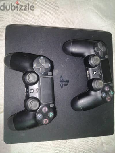 جهاز بلايستيشن ٤ PS4 للبيع