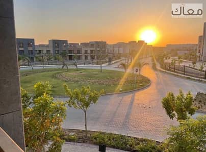 Penthouse in District 5 Ready to Move with Open View, 87 SQM Roof Terrace, 10% Down Payment, 7-Year Payment Plan & 36% Cash Discount