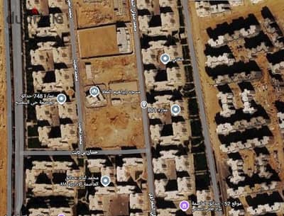 For sale a commercial mall land in Hadaek El Qasr City with high population density and next to Hadaek El Qasr Device