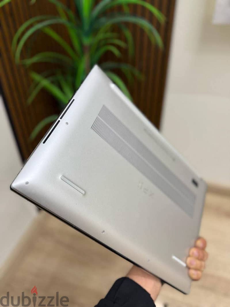 Dell XPS 17 9700 RTX 2060 1