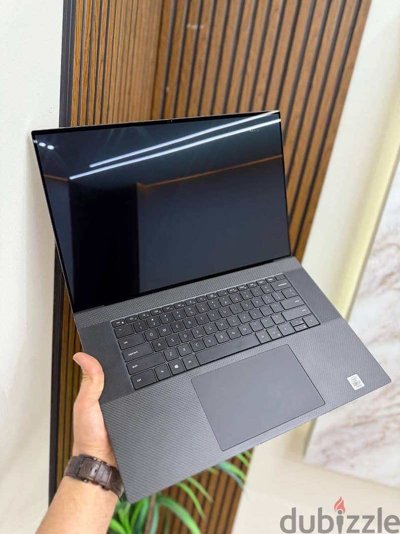 Dell XPS 17 9700 RTX 2060 2