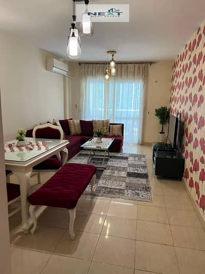 Furnished apartment for rent in Madinaty, 107 sq m, 2 bedrooms + 1 bathroom, modern furnishings, very close to services and the mosque, minutes from t