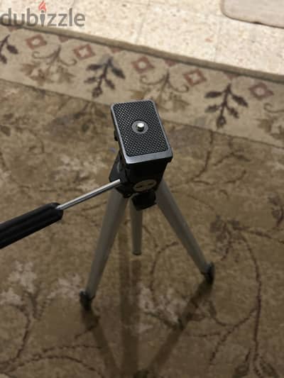 Metal Tripod
