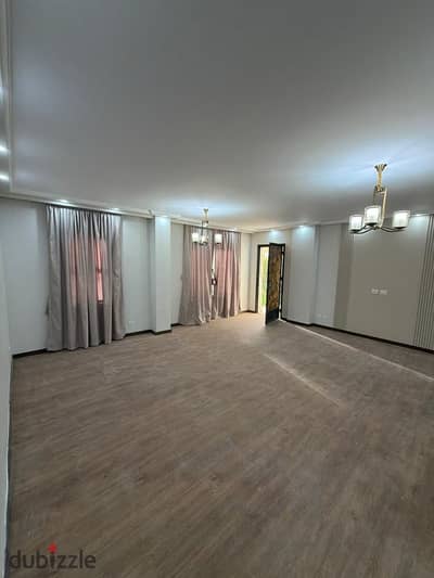For sale a ground floor at Garden 108m +77m garden at a bargain price for sale