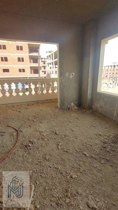 Your apartment is in a prime location in 6th of October City, in the main Beit Al Watan area, steps from the Boulevard axis, minutes from the Dahshur
