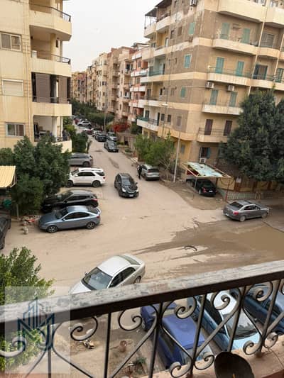 شقتك في ايمز موقع في اكتوبر في الحي الرابع المجاوره الاولى دقايق من الحصري