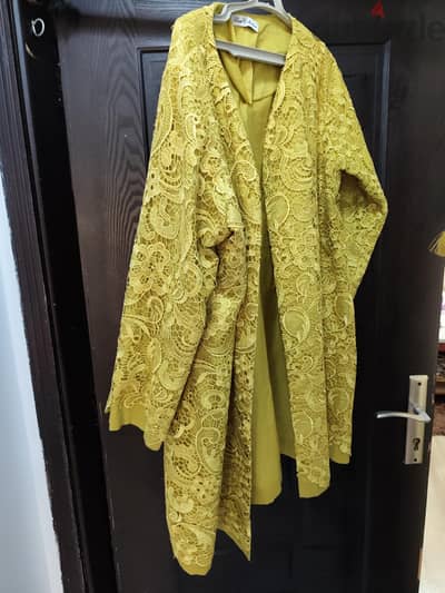 Yellow Lace Elegant Jacket – Chic & Unique – Excellent Condition