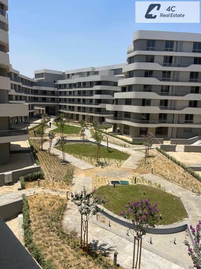 Fully finished apartment with a prime view, below developer price with down payment and installments, resale, 3 bedrooms in Bloomfields Mostakbal City