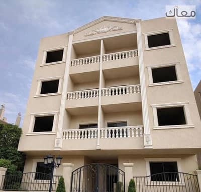 بحري صريح يمين الواجهة | شقة أرضي بجاردن خاصة بموقع مميز