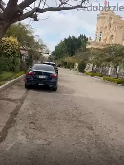 من المالك مباشر بسفاري جولف سيتي العبور  بجوار كارفور شقة إستلام فوري