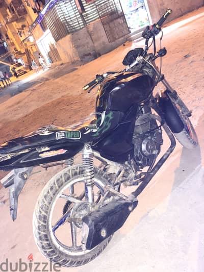 بنيلي 200 vlr classic limited