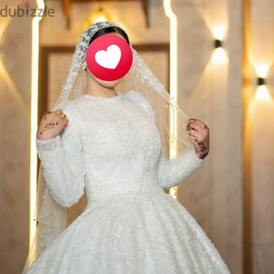 للبيع