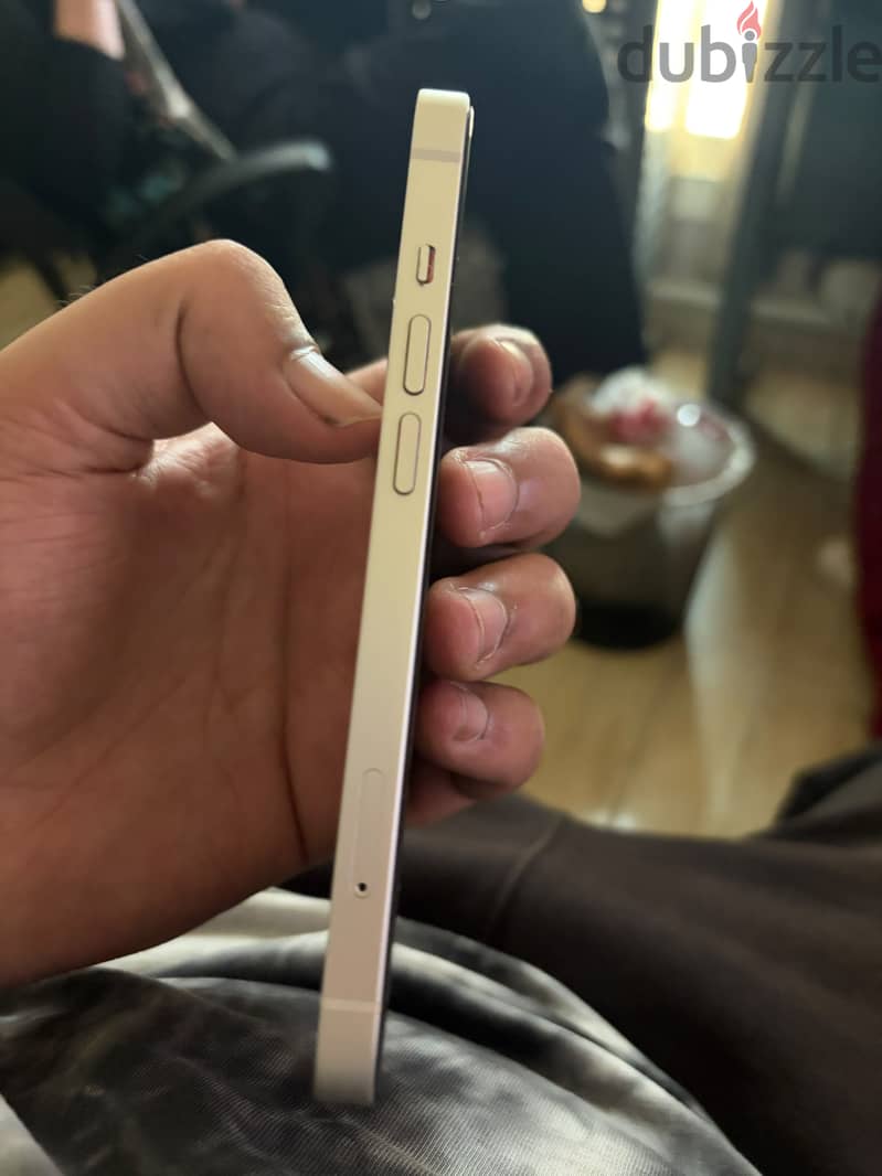 Apple - iPhone 13 4