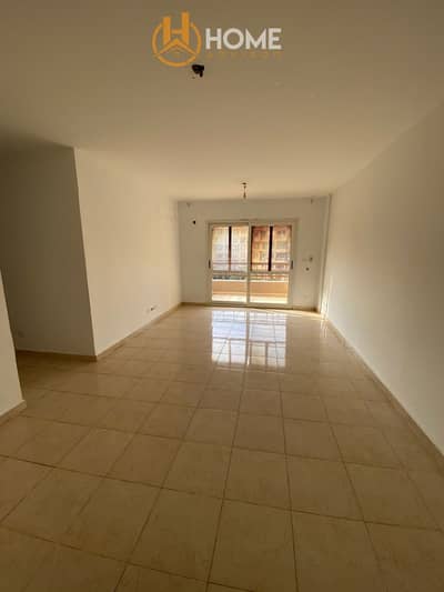 شقة 103م للإيجار في مدينتي B6 بالمطبخ | 3 غرف | إطلالة جاردن | موقع مميز