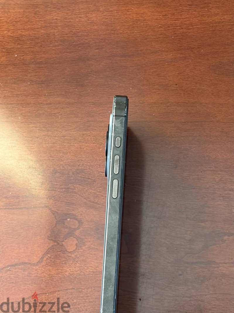Apple - iPhone 15 Pro 2