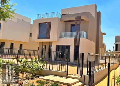 بخصم من سعرها يصل الى 28% فيلا تاون هاوس لقطة استلام فوري للبيع في كمبوند سوديك ايستSodic East افضل لوكيشن في القاهره الجديدة  بقلب هليوبوليس الجديدة