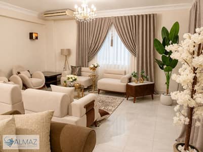 Fully furnished, air-conditioned apartment, 225 sq m, for rent in Al Yasmin 1 Villas, First Settlement, near North 90th Street and the famous Petrospo