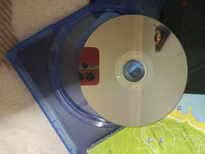 gtav اسطوانة ps4      ب ٥٥٠ جنيه