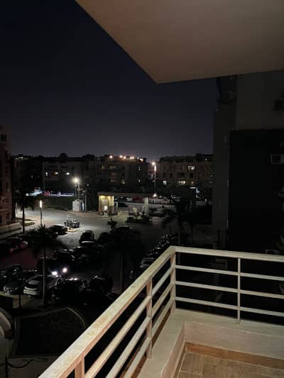 Furnished apartment for rent in Janna 1, Sheikh Zayed. North-facing, fully equipped with appliances, and ready for immediate move-in. Features a prime