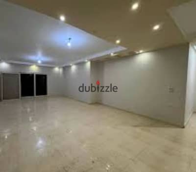 Administrative office for rent on the main Fouad Street , suitable for companies.