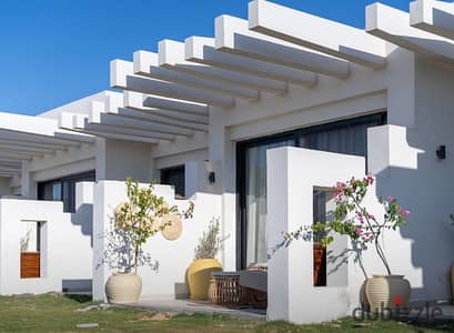 شالية بجاردن متشطب جاهز للسكن في دي باي  بجوار لافيستا