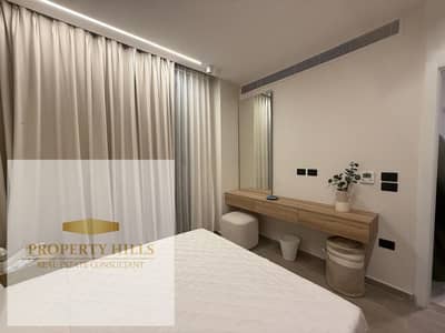 Ground floor studio with a garden, a great deal for sale! 42 sq m + 40 sq m garden, fully finished and furnished with hotel-style finishes and a direct sea view. Ready to move in this summer!