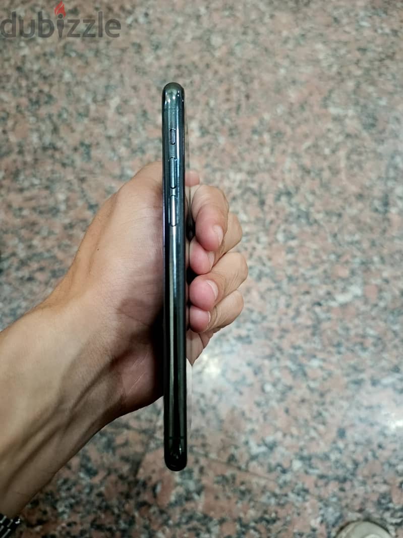 Apple - iPhone 11 Pro 4