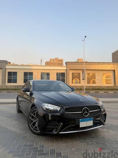 Mercedes-Benz E200 AMG 2022