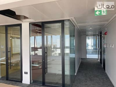 630 SQM Office on Suez Road, in a prime location. 25% cash discount. Ideal for international companies. Inspect your actual unit on-site.