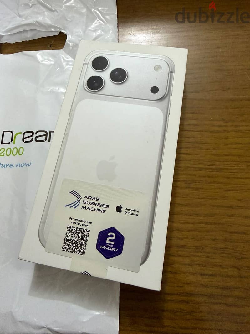 Apple - iPhone 17 Pro Max 2