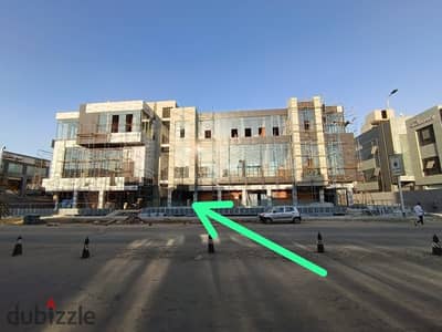 Opportunities to own a ready pharmacy for immediate reception and operation in the heart of First Community, Violet Services Area, on Ahmed Akasha's main street, with an area of 86 square meters and a ceiling height of 4.5 meters