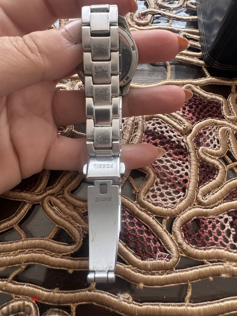 Female watch 2