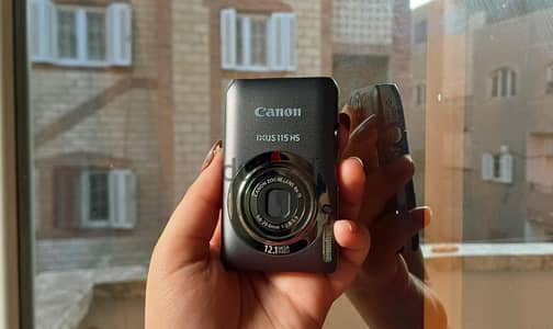 canon ixus 115 (like new)