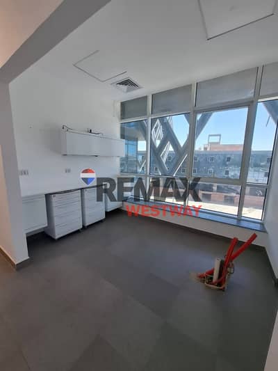 Clinic for rent, 120 sq. m, finished with air conditioning, directly on the main street, at a great price