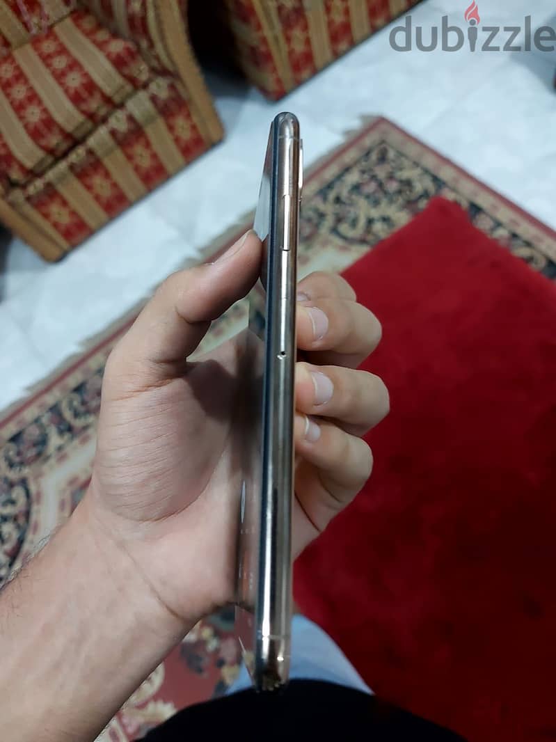 Apple - iPhone XS Max 1