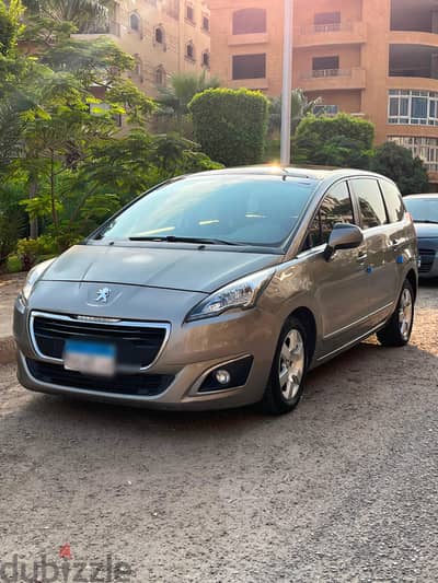 بيجو 5008 2015