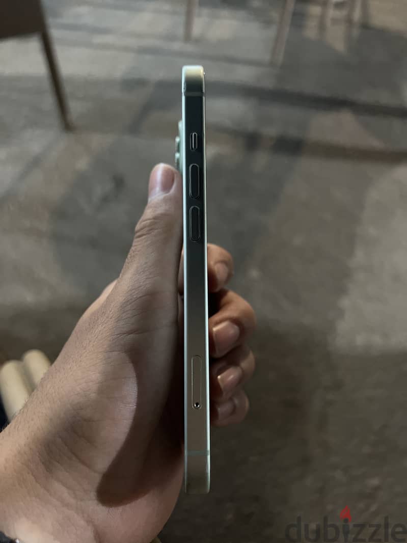 Apple - iPhone 15 2