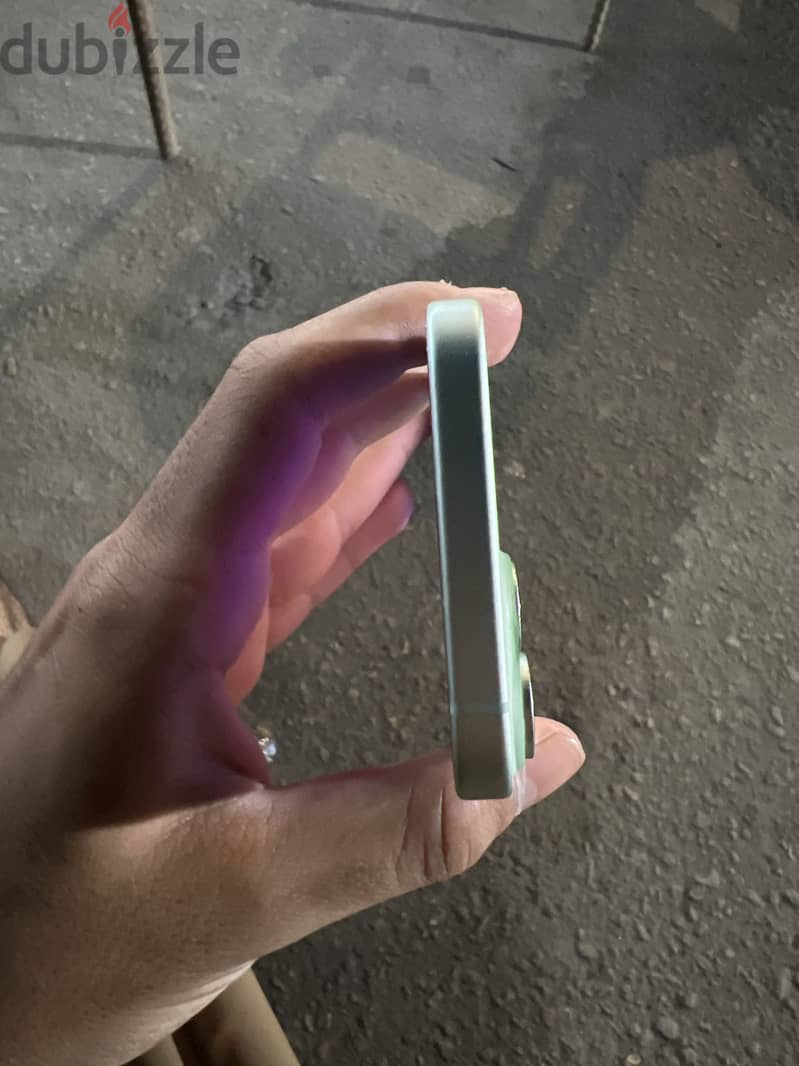 Apple - iPhone 15 4