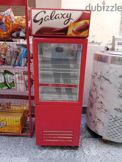 مبرد لبن + تلاجة شوكولاته حالة جيدة