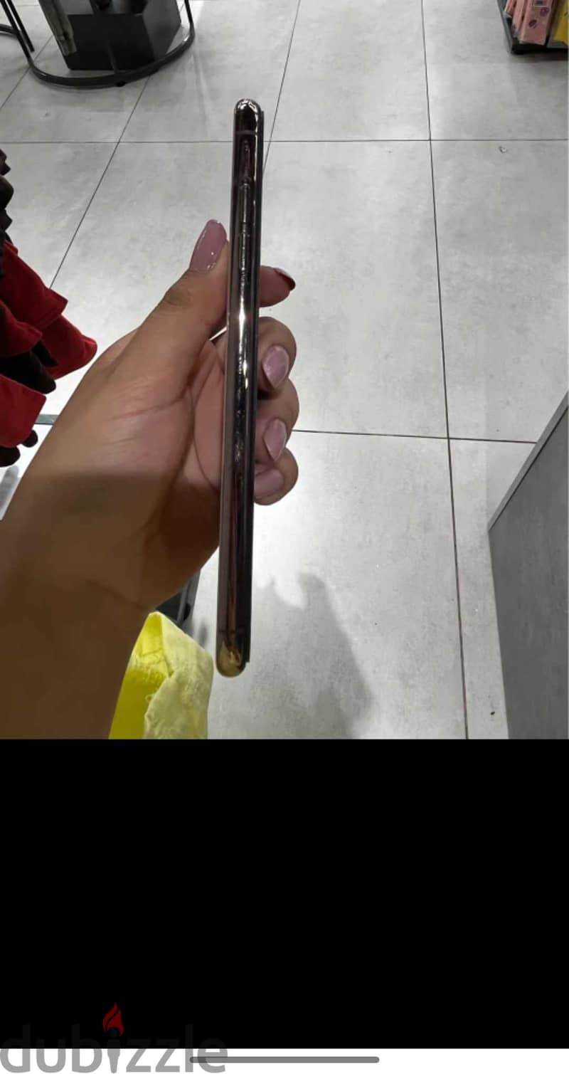 Apple - iPhone XS Max 1