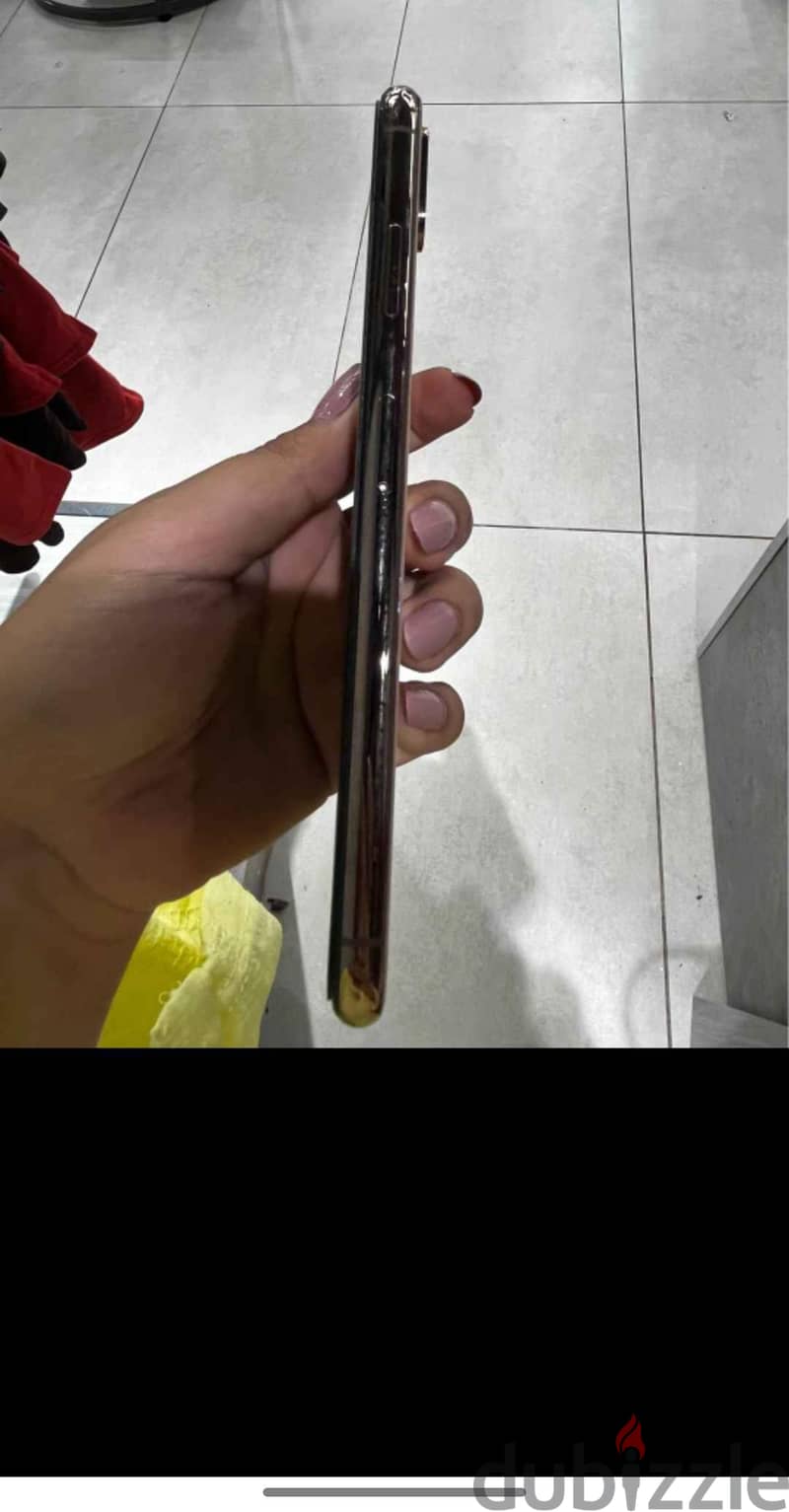 Apple - iPhone XS Max 3