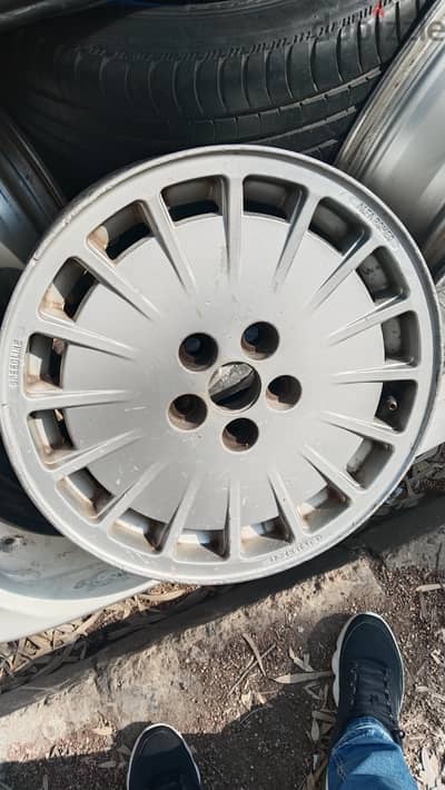 طقم جنط اصلي مقاس ١٥