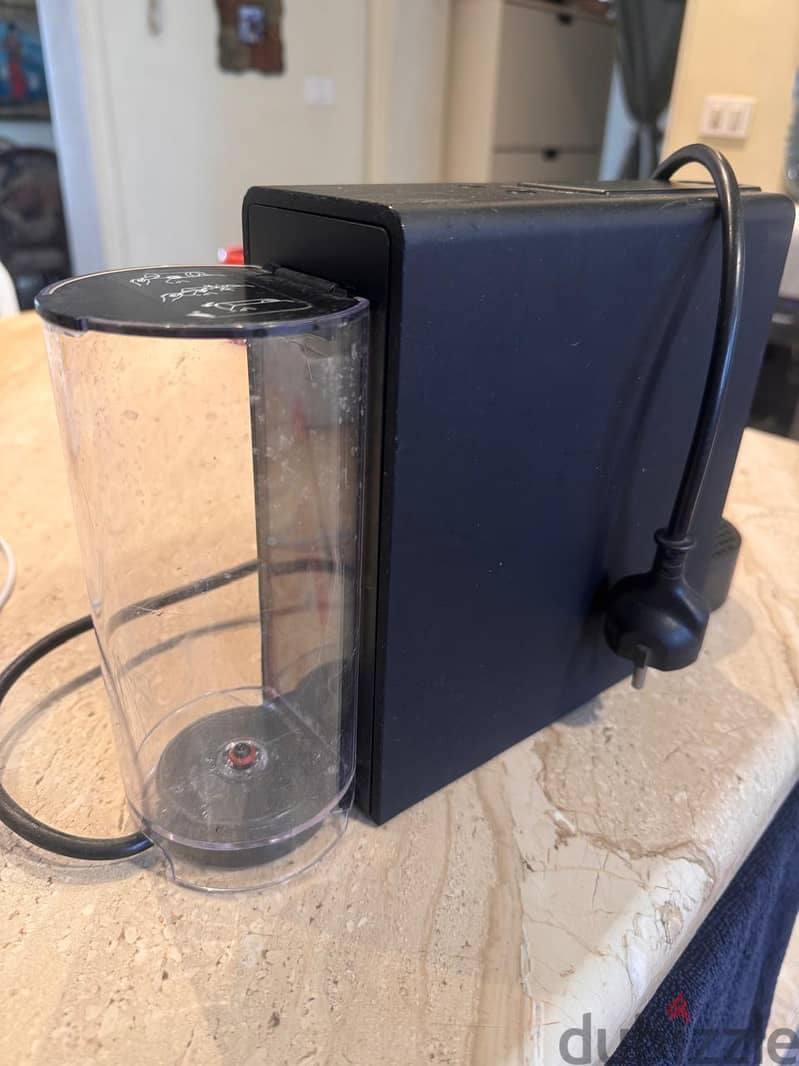 Nespresso Essenza Mini C30 Coffee Machine 3