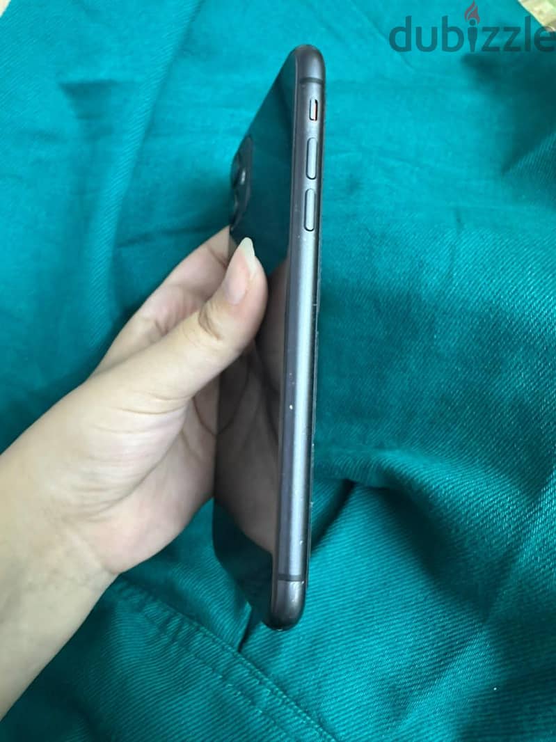 Apple - iPhone 11 2